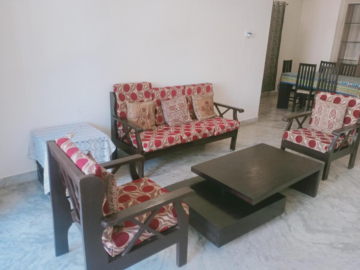 Coconut Grove Holiday Apartment バーカ エクステリア 写真