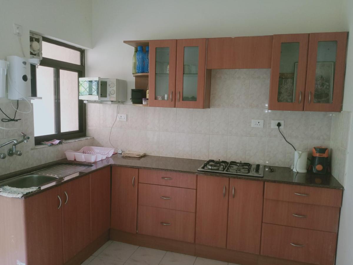 Coconut Grove Holiday Apartment バーカ エクステリア 写真