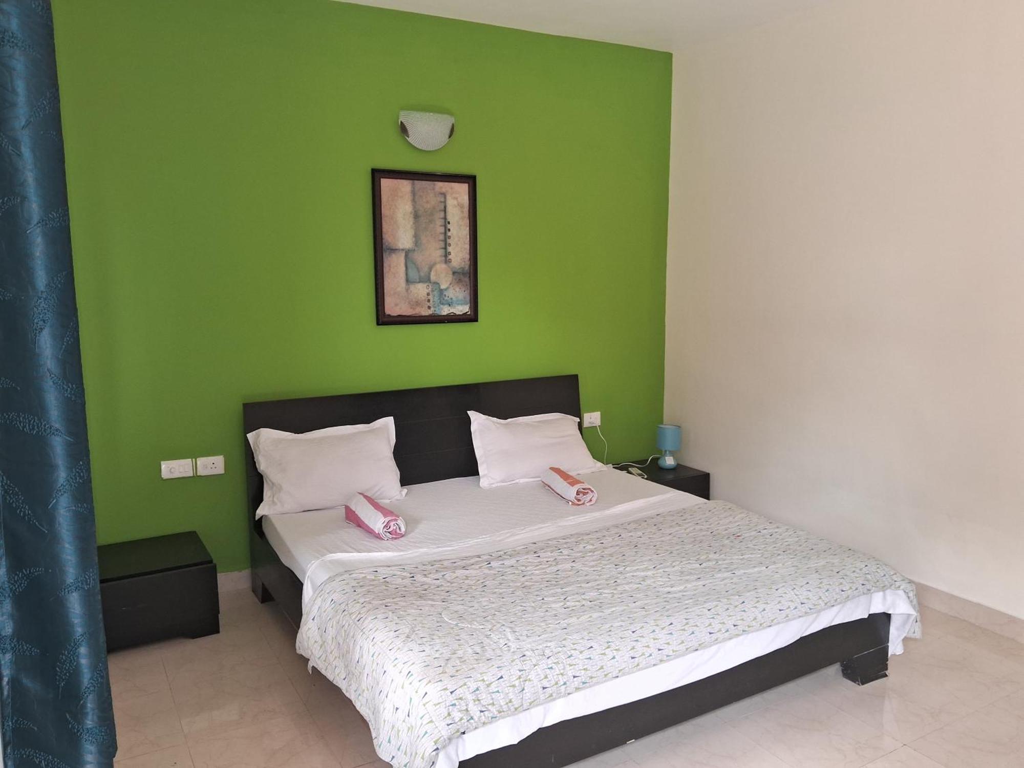 Coconut Grove Holiday Apartment バーカ エクステリア 写真
